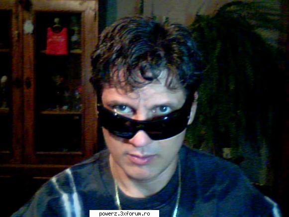 :nebun:  :hi:  :rolleyes: 0are sint  primul??? :rolleyes: acesta este un post